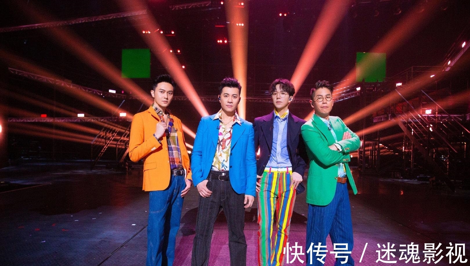 摇滚|“大湾区”遗憾败北,面对李云迪被淘汰,陈小春的头就没抬起来过