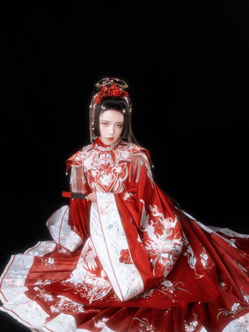平安京|当日本“公主切”遇上中国婚服，本以为会违和，没想到这么好看