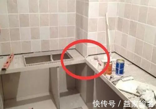橱柜|对砖工师傅真的是服气,又省钱又实用的橱柜装修方法,参考下