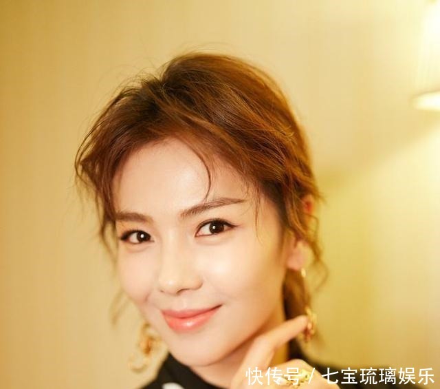 42岁刘涛自称草根演员从没上过表演学校好可惜,对邓超羡慕不已