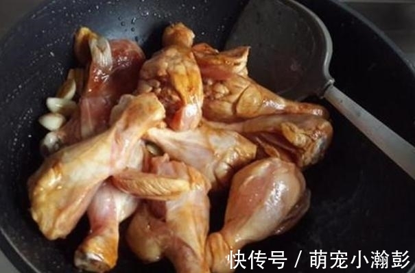 不管炖什么鸡都别加“它”,大部分人经常放,最后鸡肉腥柴又难吃