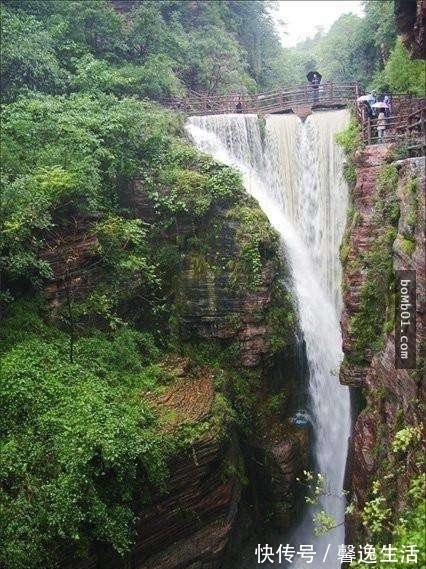 村庄|中国最危险村庄！居于悬崖峭壁，壮汉凿出山路成世界奇迹