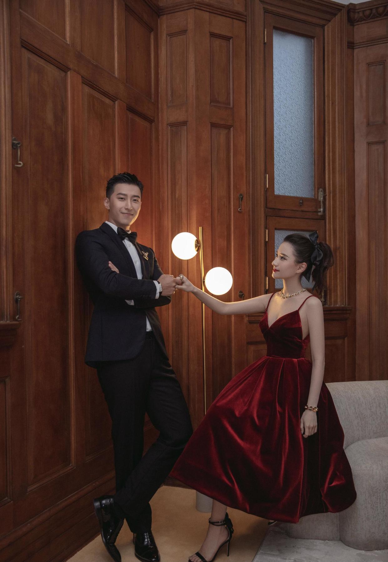 墨绿色|何超莲才是真的时髦精！绿色卫衣搭配运动短裤亮相，青春感满分