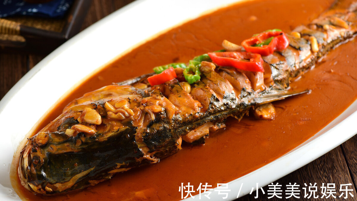 腥味|制作红烧鱼时,牢记3个窍门,不仅不腥不破皮,而且鱼肉鲜嫩入味