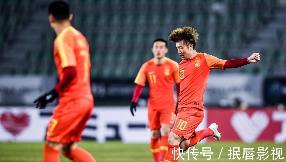 国足|国足史上最弱的10号球员?吴曦蒿俊闵都不敢尝试,李铁真看错人了