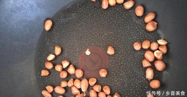 春季减肥这种蔬菜不要错过,简单拌一拌就上桌,瘦身必备的减脂餐!