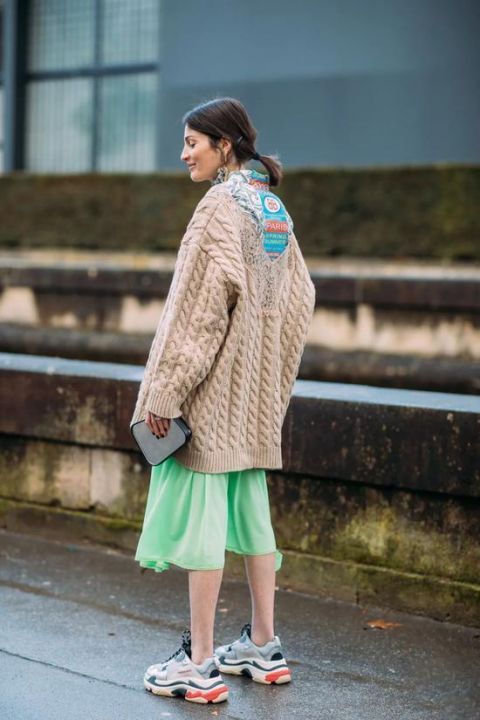 时髦|运动鞋才是冬日穿搭的标配,时髦精们都这在穿