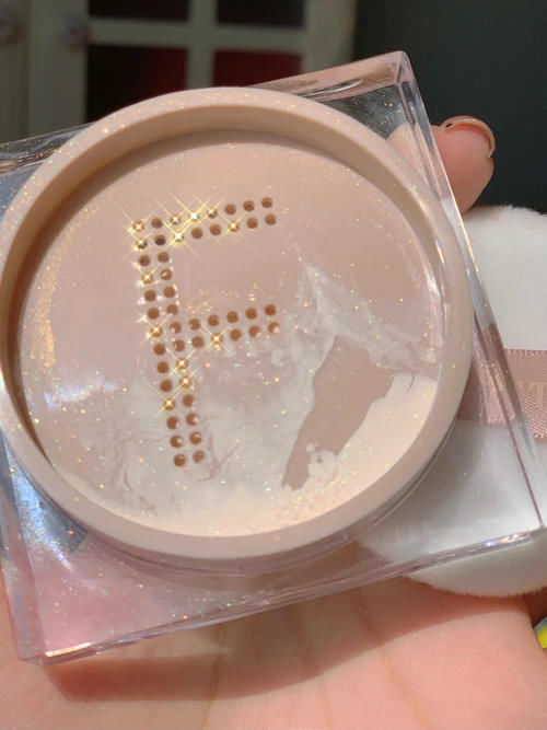 五一小长假出门必备！这些彩妆护肤终于派上用场啦！