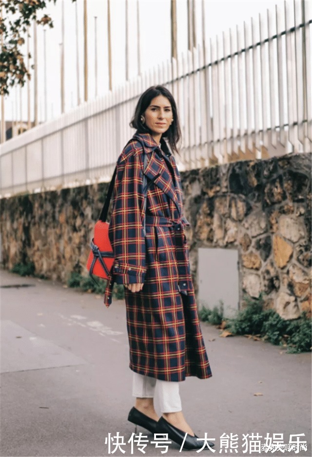 保暖|阔腿裤早烂大街了!秋冬最流行“奶奶鞋”,搭配九分裤保暖又洋气