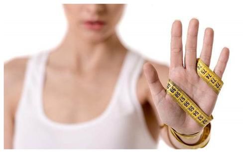 熬夜|女人35到45岁是“发胖期”，想减肥尽量避免这5个习惯，看你