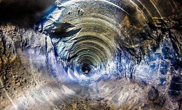 苏联计划挖穿地球,为何挖到12262米就停下了?49年后才明白原因