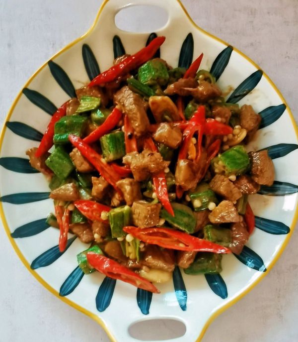秋葵|秋葵炒牛肉丁