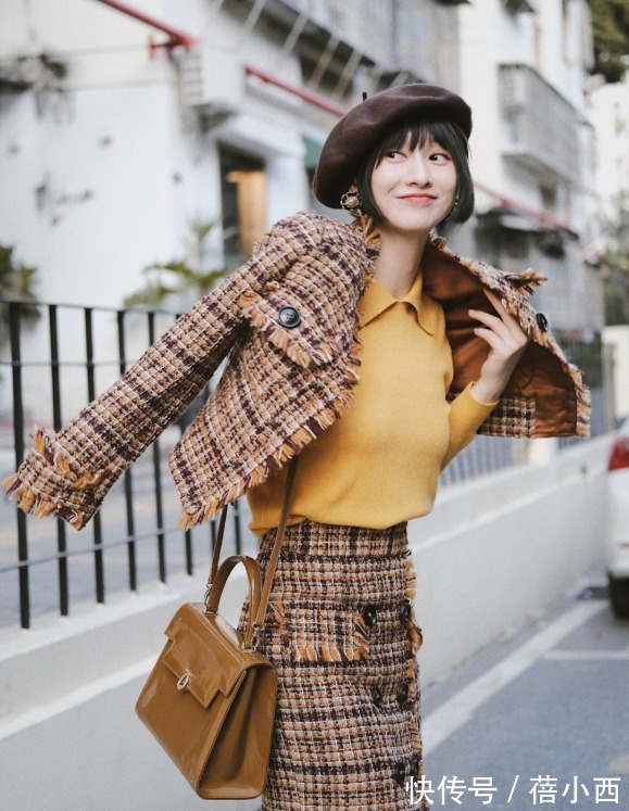 香风 为什么时髦精都爱穿“半身裙”?看看这4款洋气穿搭,你就明白了