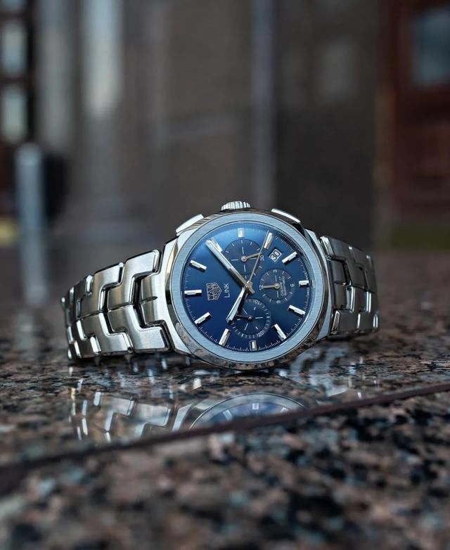 推荐款丨戴什么手表，能在点烟时轻易吸引女孩子的注意？