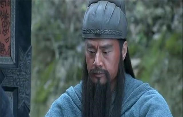 关胜!石宝武艺很强,如果关胜跟石宝大战五十回合,关胜能打败石宝吗!