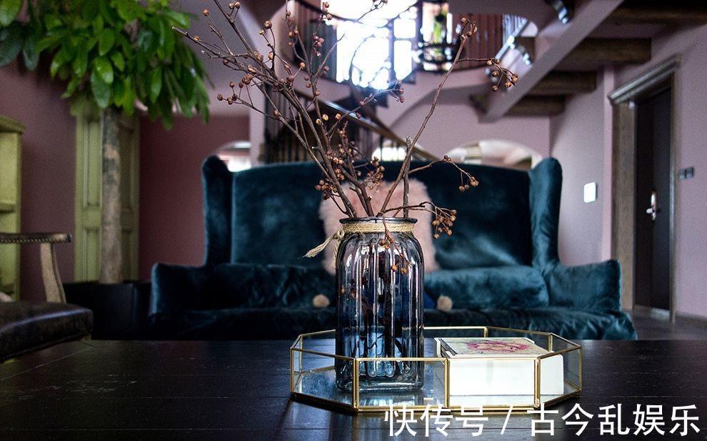 装修|复古又浪漫，神秘又有诗意，处女座的别墅也是闪闪发光