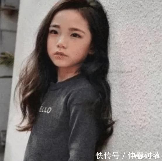 妈妈|7岁女孩被星探看中, 愿等成年再签约, 上门看到妈妈后-妈妈先签