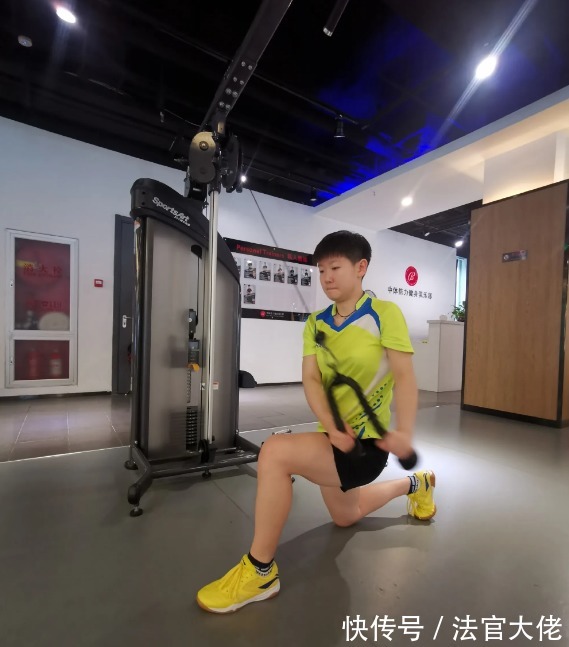 教练|帅气阳刚！孙颖莎的男体能教练照片曝光！是孙颖莎的男朋友吗？