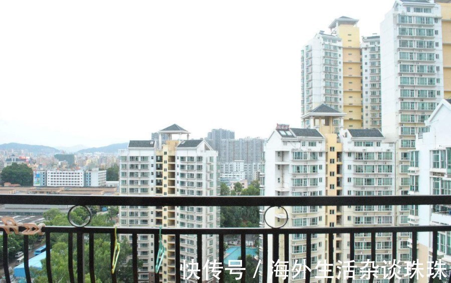 楼层|过来人都说买顶楼后悔,住了6年我知道顶楼有多好,别被缺点劝退