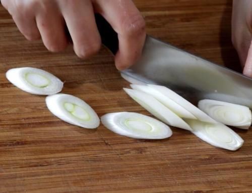 青椒炒鸡蛋很多人第一步就错了，教你几个小技巧，青椒鲜香超下饭