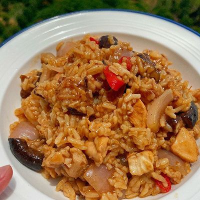 香菇鸡肉焖饭|香菇鸡肉焖饭