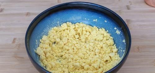 玉米面|玉米面最好吃的做法,开水烫一烫,粗粮细作超松软,比面包还好吃