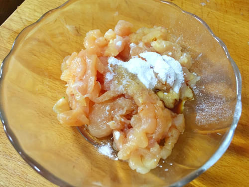 蘑菇|这蘑菇与鸡胸肉天生一对,口感鲜嫩至极、细腻软滑,多吃都怕胖