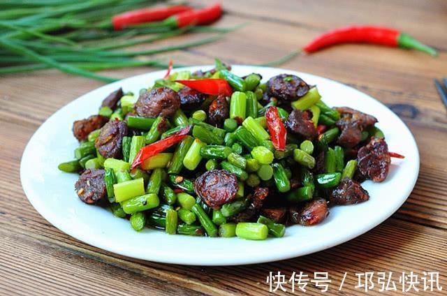 蒜薹|湖南人最爱这道菜，1年只做1次，从年头吃到年尾，比肉还解馋