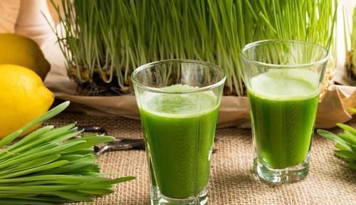 满脸皱纹|女性不想满脸皱纹，推荐多吃三种食物，美容养颜，有益健康！