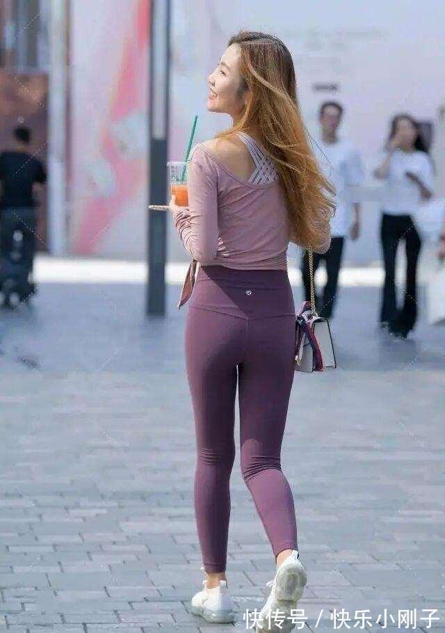 色系 打底裤穿出高级甜美感,随便搭配出显瘦身材,女性时尚满满