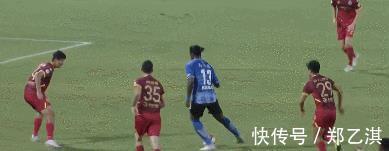 武汉三镇|13分钟3球,中甲争冠队踢疯了!1米96神锋居首功,1射1传1让绝了