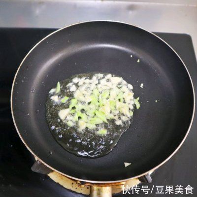 阳春白雪|这道鲜香滑嫩肉沫蒸蛋羹，每天吃都吃不够