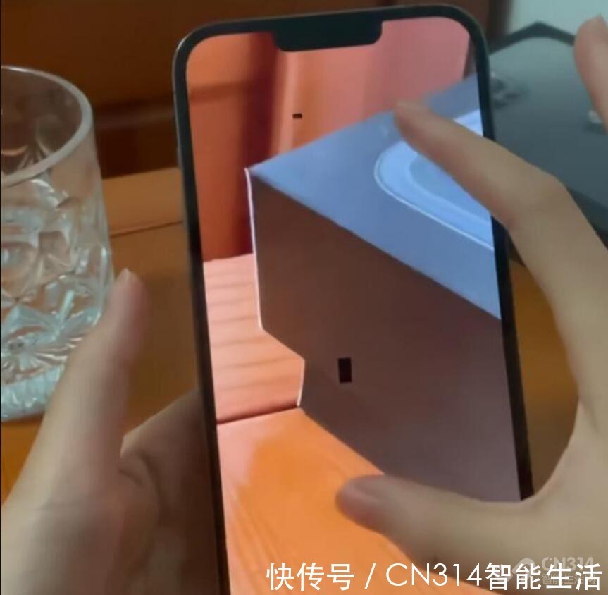 充电宝|iPhone 13新鲜BUG分享：永久充电，续航无忧！