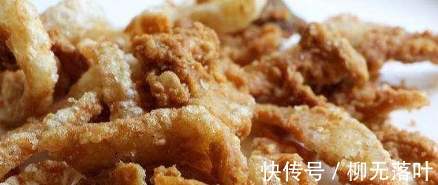 蘑菇|炸蘑菇，直接裹面粉是大忌！教你正确方法，咸香酥脆，比肉还好吃！