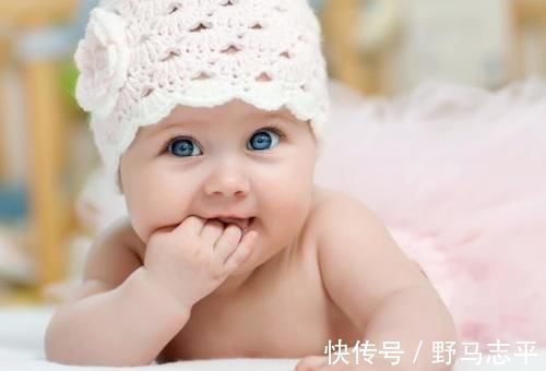 生活环境|4个月的宝宝,如果已经掌握5个“本领”,说明大脑发育水平达标
