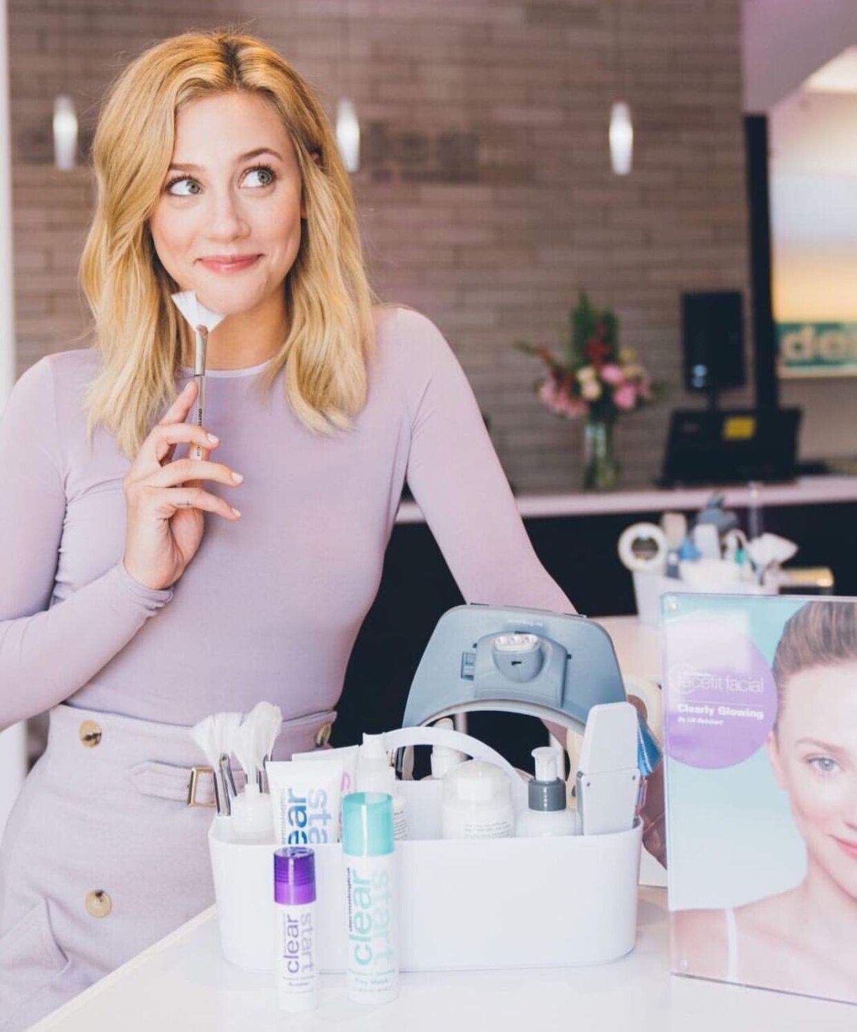 美容院 女人40岁以后，这3个护肤雷区不要踩，既浪费钱又伤皮肤，很不值