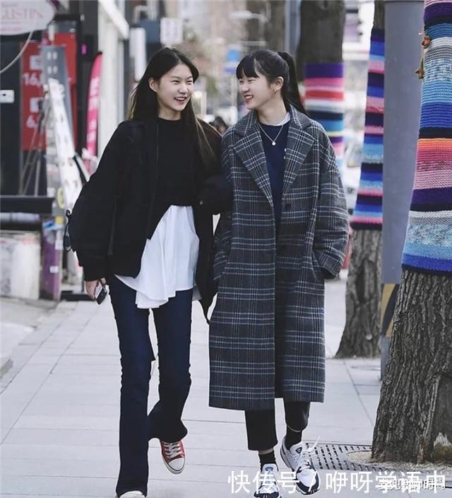 轻松|成都人就是会穿,刚深秋,就上演大衣秀,轻松时髦的调性真吸人