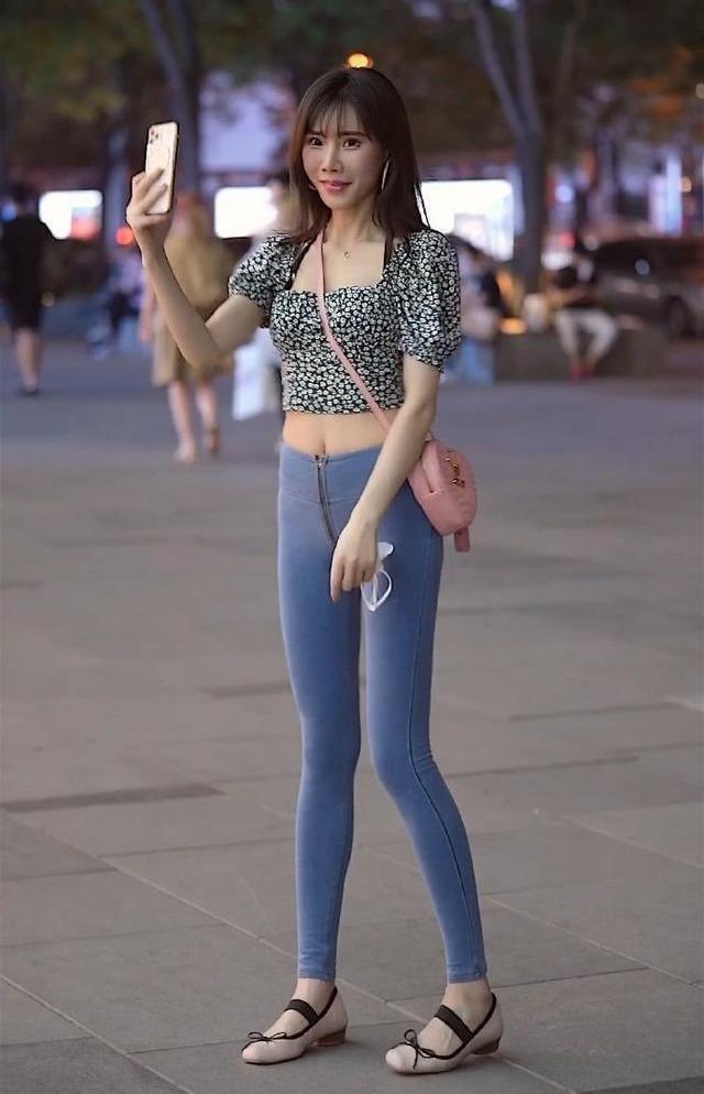 30岁“高冷”阿姨的休闲装，一点都不简单，普通女孩穿不出来