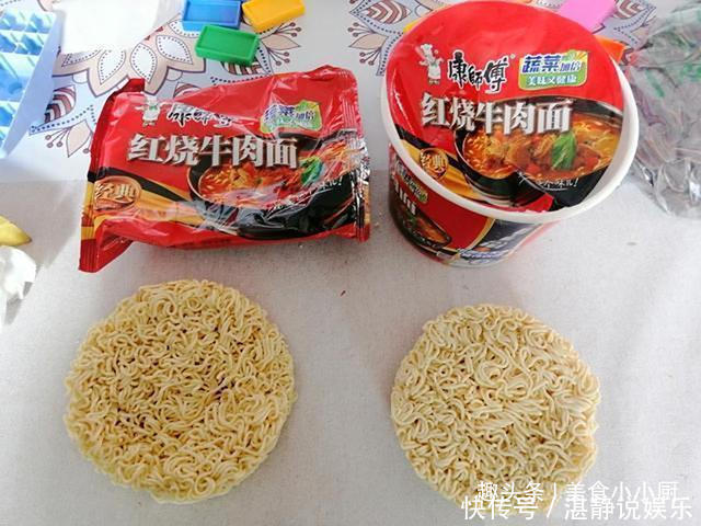 泡面|为啥桶装泡面比袋装的贵3块,了解贵到哪里后,我宁愿买桶装的面