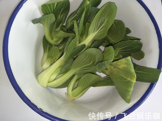 油菜|家常菜谱,炒油菜时,教你好吃做法,油菜清脆爽口