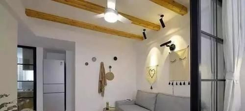 收纳|65㎡小户型客厅加隔断,超强空间利用率,素白雅致,仿佛多套房