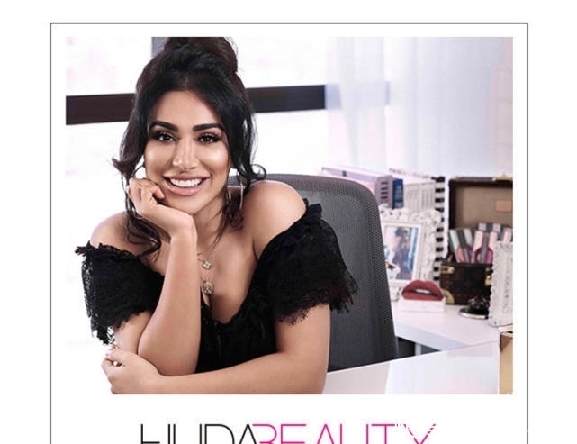 网红博主亲创,HUDABEAUTY快试用,为仙女打造不同风格的美