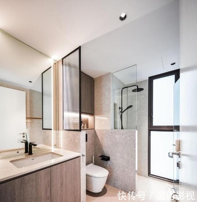 客厅|越高级的空间,越不需要刻意营造,他138㎡的家,那叫一个与众不同