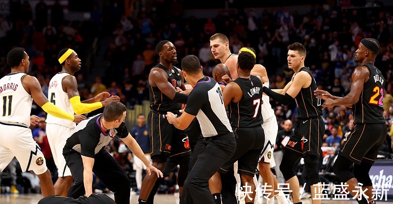 娜塔莉亞|人生贏家！一路順風(fēng)順?biāo)募s基奇娶初戀女友，兩人夫妻相明顯！