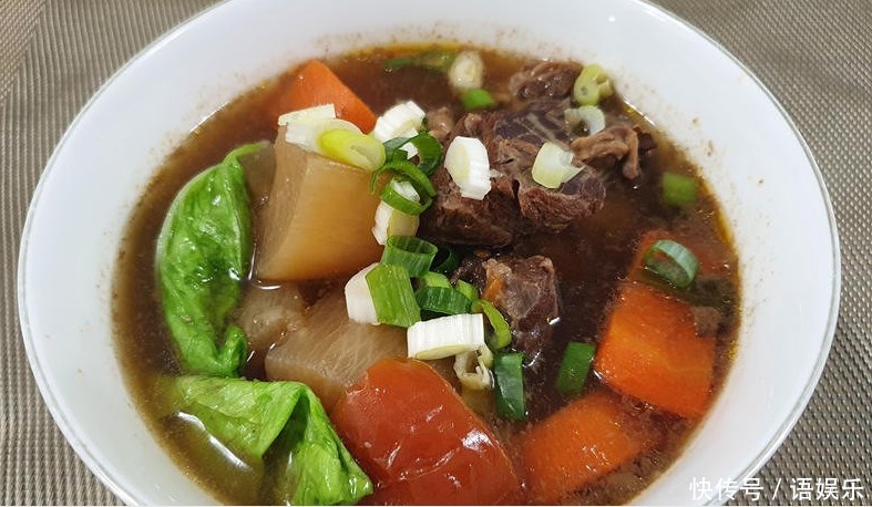 几道家常菜，色香味俱全，吃一口就非常满足