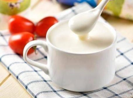 坚果|老年人的“健康零食排行榜”，糖尿病和高血压病人，都可以吃！