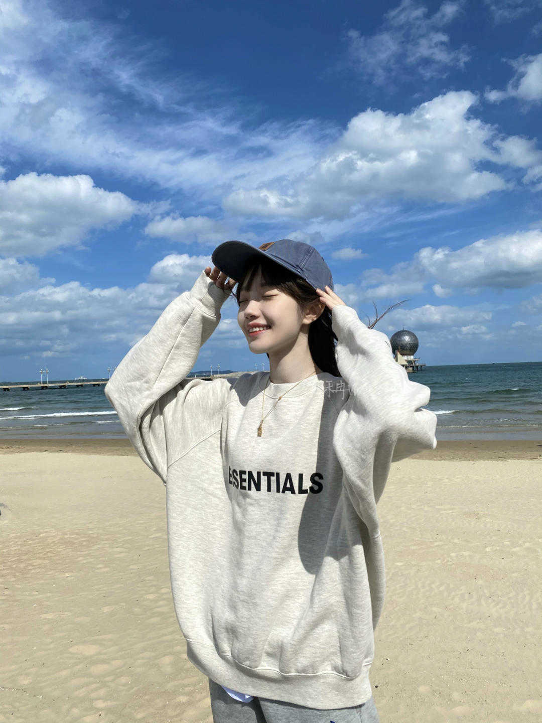 小白 “色彩小白”千万别错过燕麦灰,既有亮点又有辨识度,格调超大气