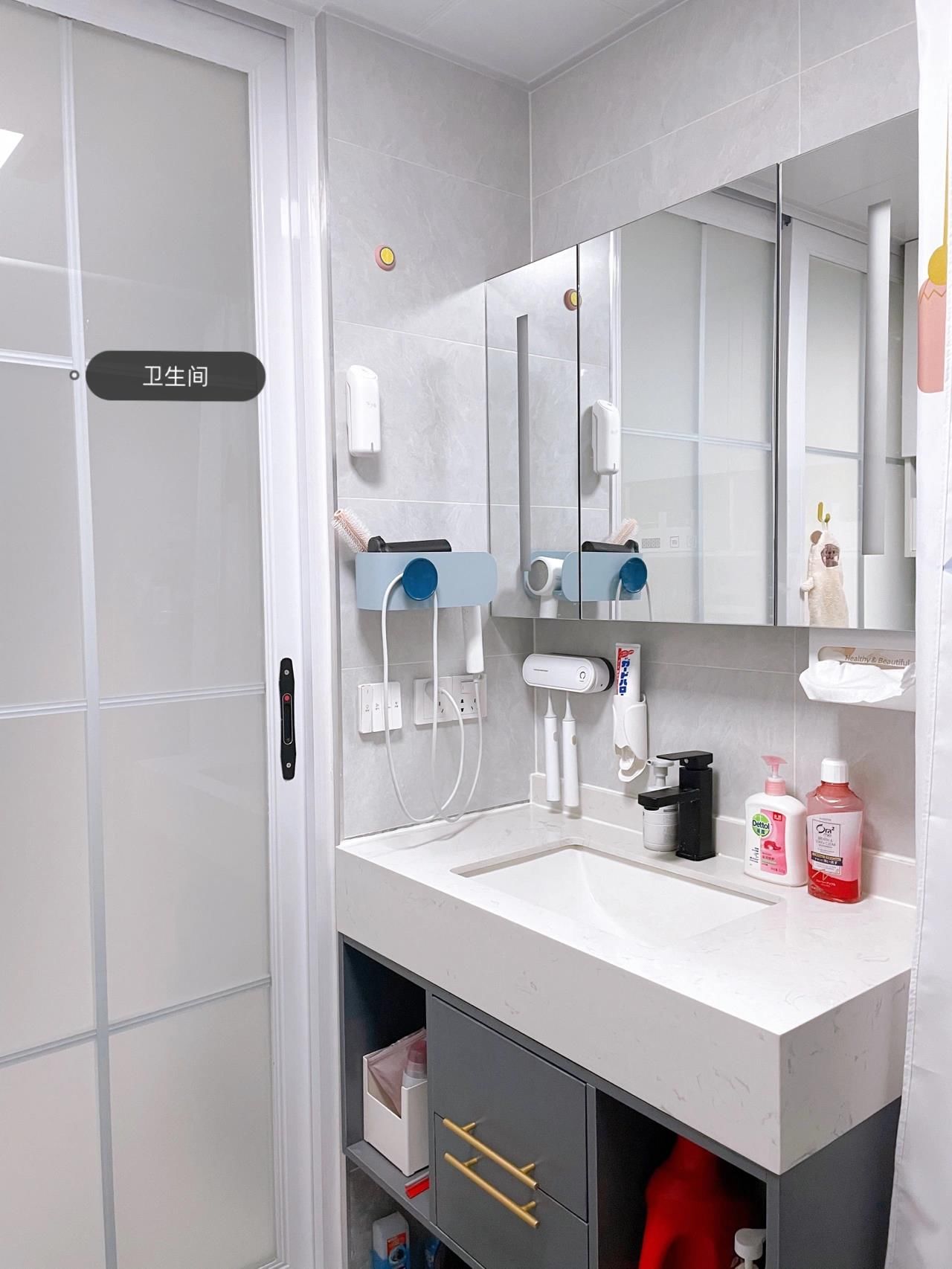 墙面|来晒晒硬装+软装只花10万的新房，已入住5个月，邻居夸太会省钱了