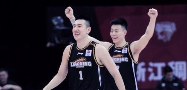 付豪|辽篮内线悍将恋情曝光!五官精致笑容甜美,颜值不输赵继伟爱妻