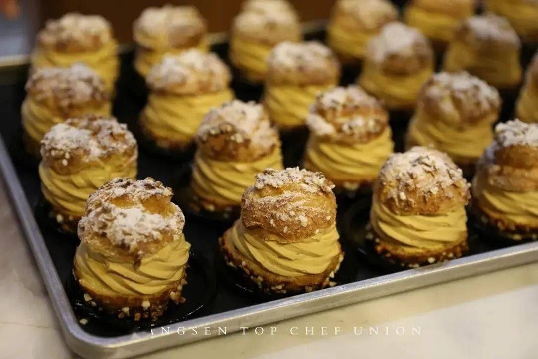 一次就能成功，入口即化的爆浆流心巨无霸泡芙！